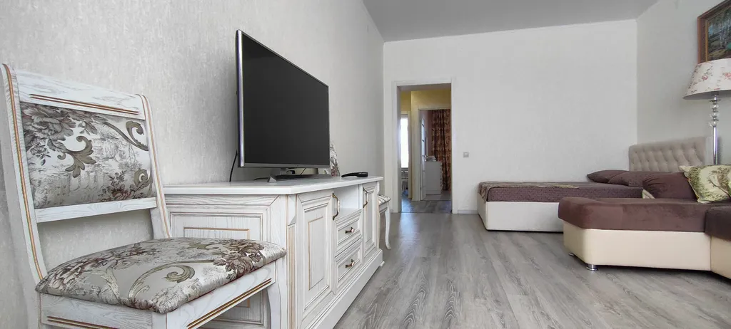 Новая двухкомнатная квартира район между ЖД вокзалом и центром