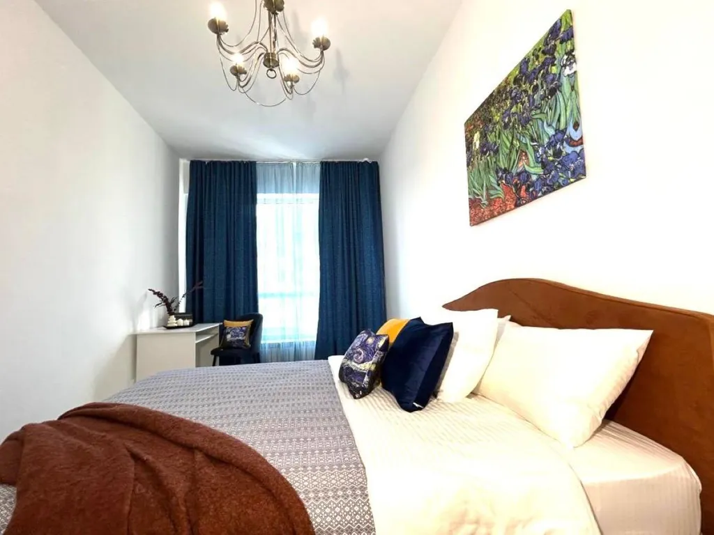 Квартира Двухкомнатные апартаменты Ван Гог рядом со знаменитым Арбатом — Алматы