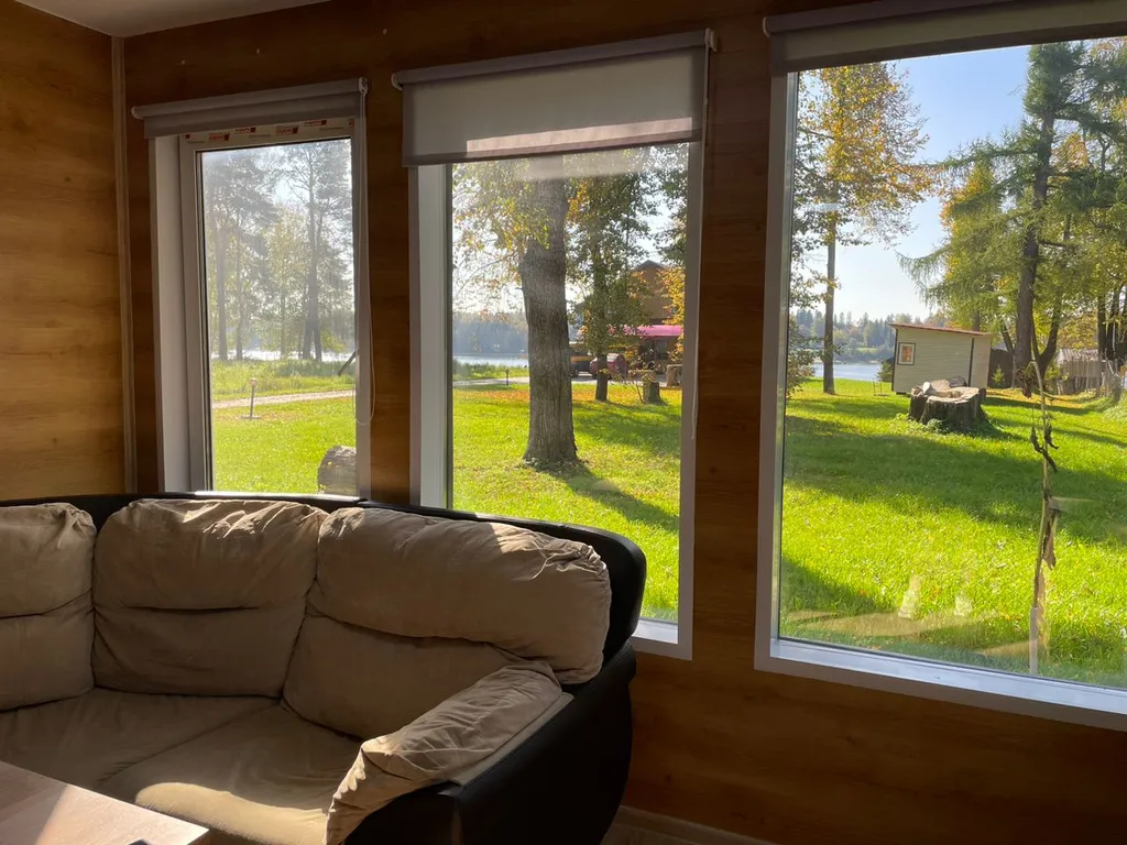 Дом на берегу реки Волга