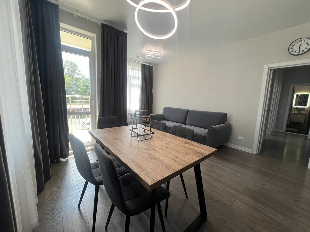 263 Евротрешка с бассейном на 7 человек