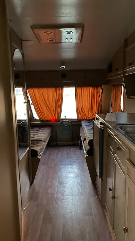 Дом на воде. Хаусбот. Озеро Таир.