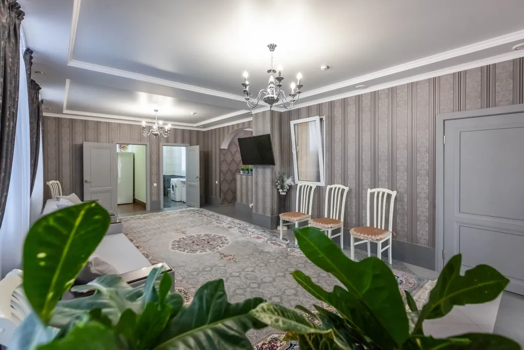 Трёхкомнатная квартира с евроремонтом в новом двухэтажном здании