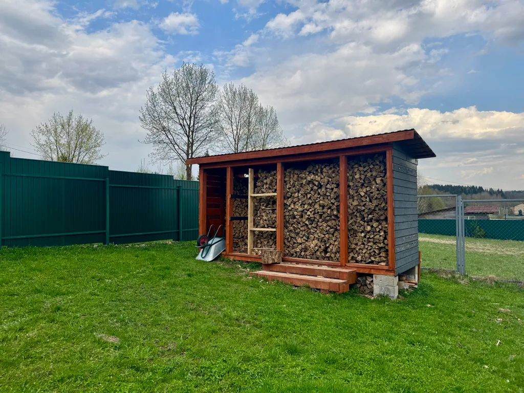 Дом с купелью и Беней