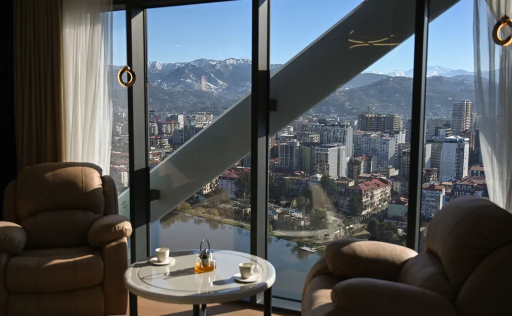 Квартира Люкс-апартаменты 0 линия, рядом с парком и дельфинарием — аренда посуточно в Батуми