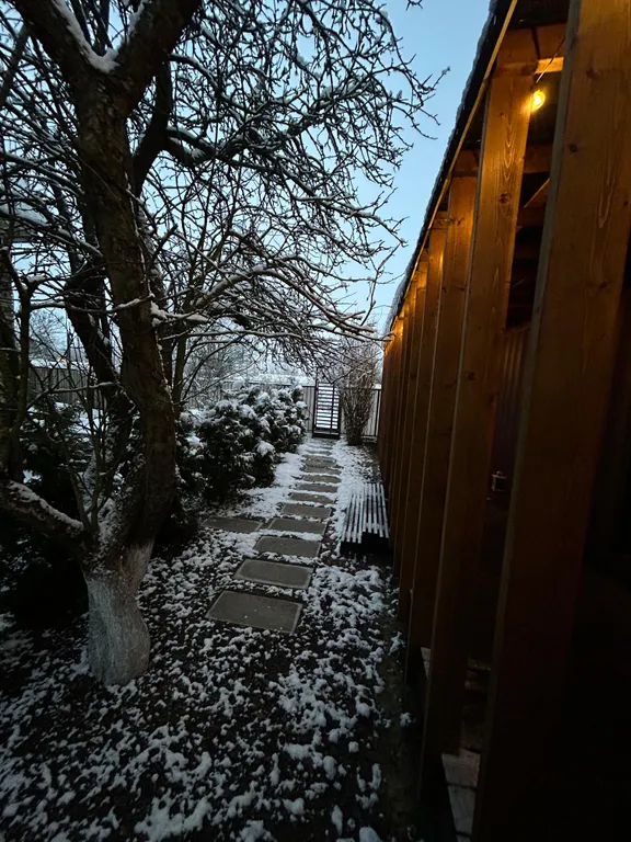 Стильный дом из морского контейнера