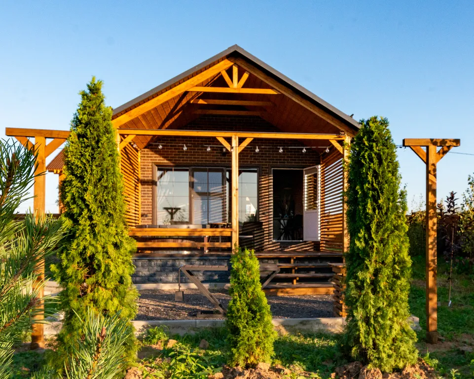 Дом с горячей купелью фурако на берегу реки