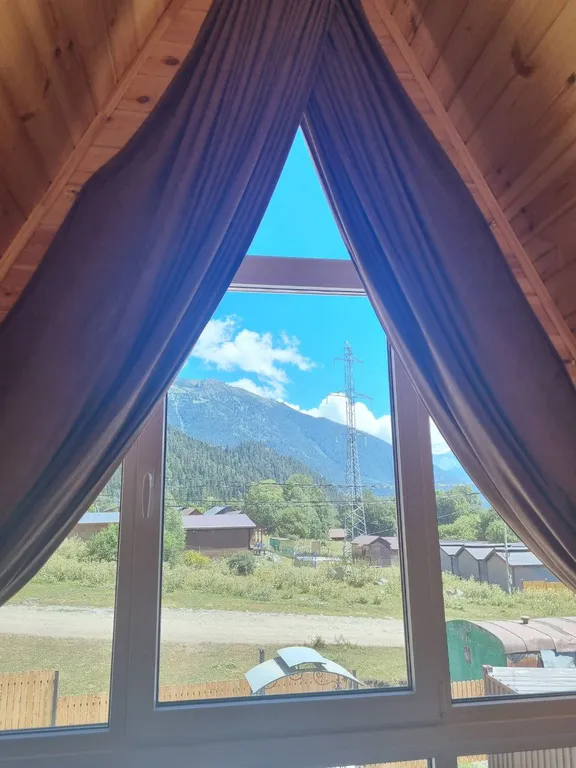 Домик с террасой