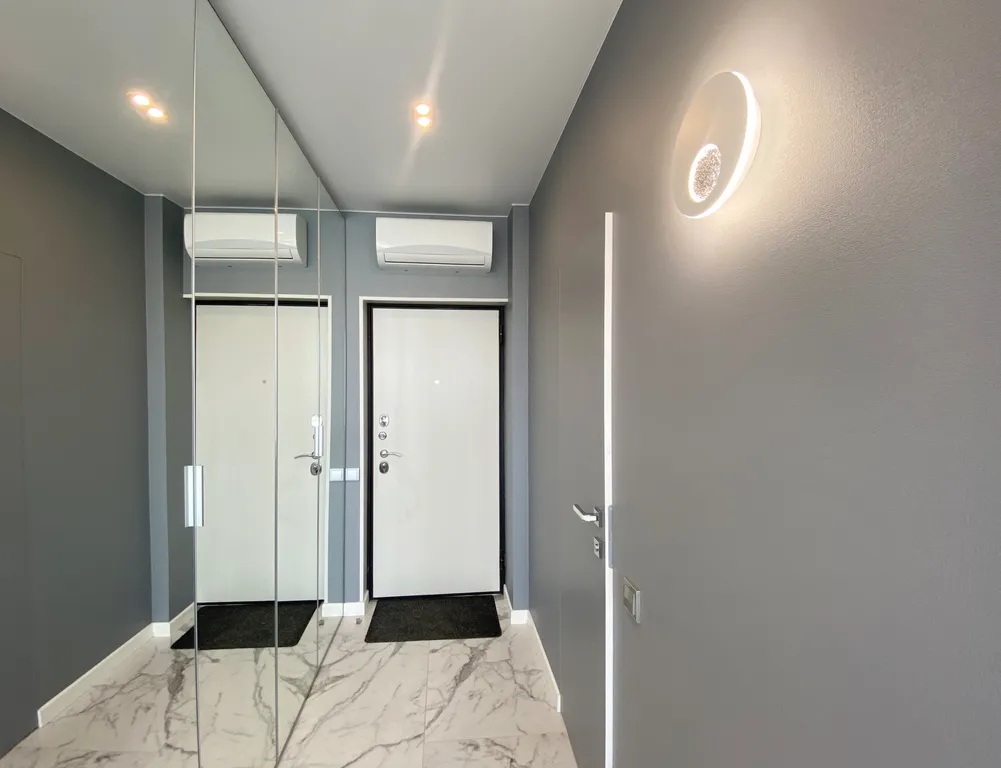 Прекрасная светлая студия у бухты Золотой рог