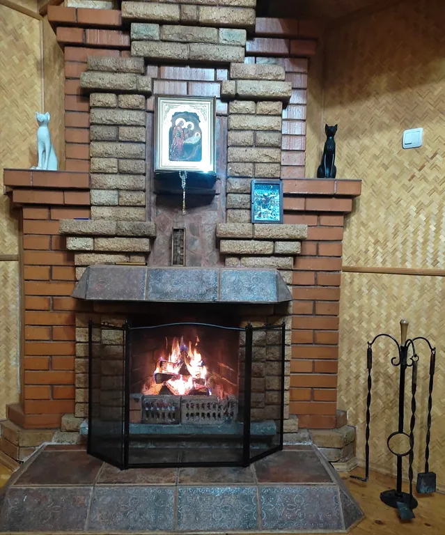 Дом с камином и садом! Две минуты до пляжа!