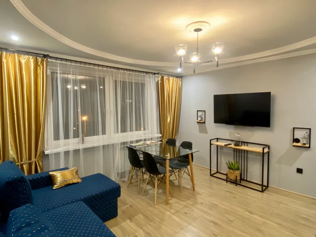 Квартира Квартира в центре города с видом на Нижнее озеро и Кафедральный собор — Калининград