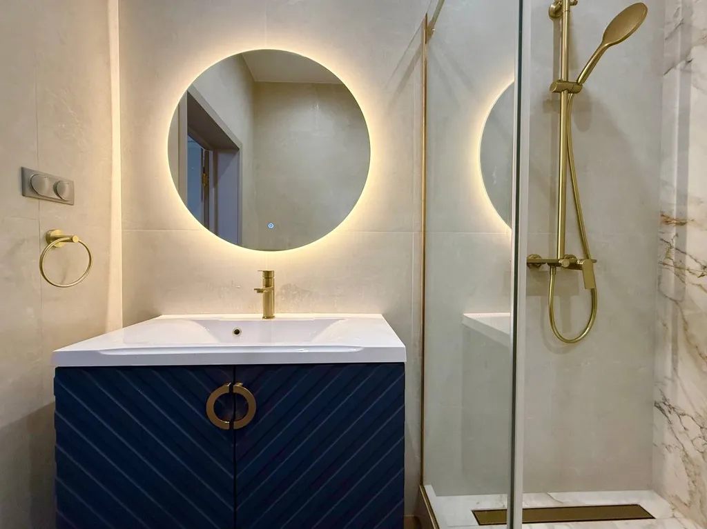 Загородный дом с большой террасой, кострищем и финской сауной