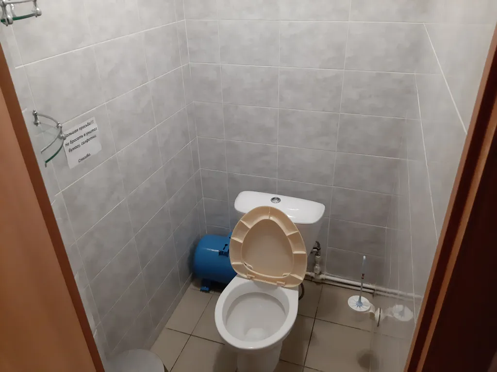 Домик у озера