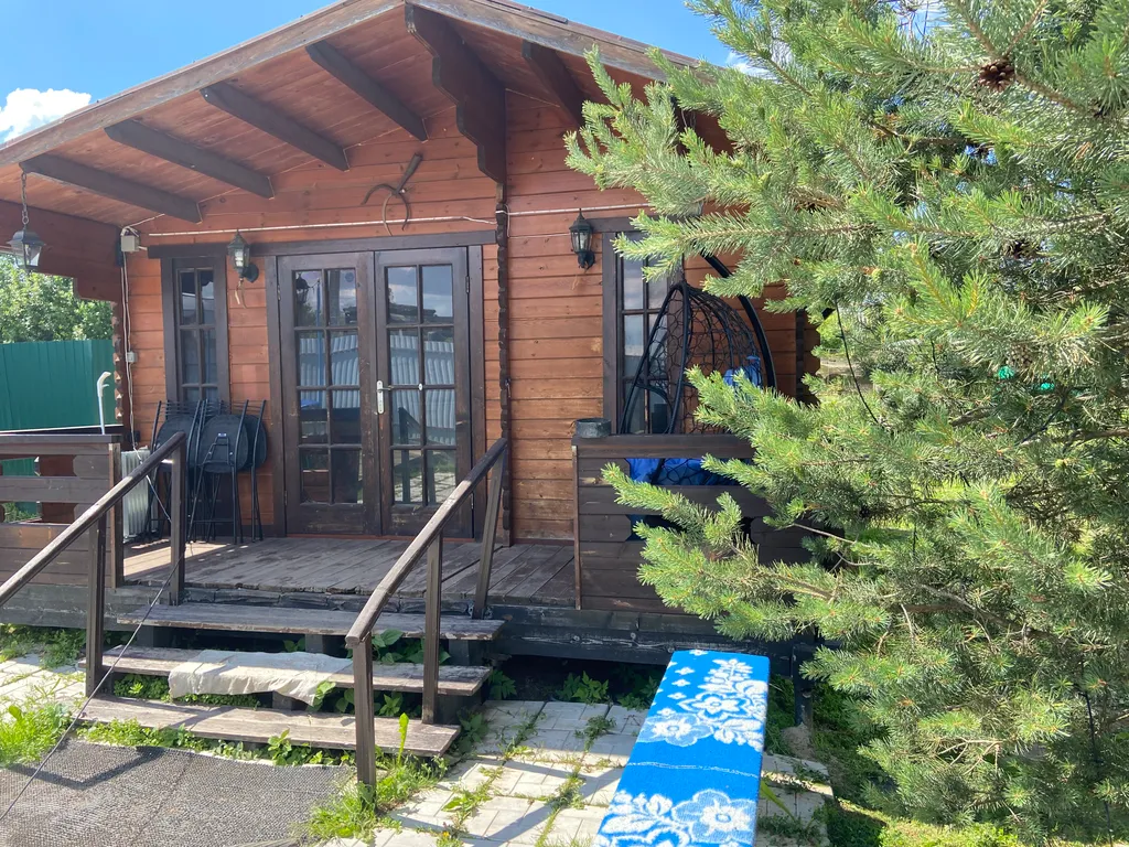 Дом на участке 3 сотки, огорожен, все удобства