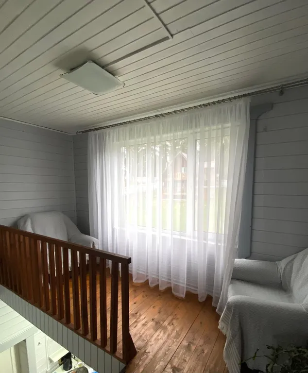 Уютный двухэтажный дом на берегу озера Селигер