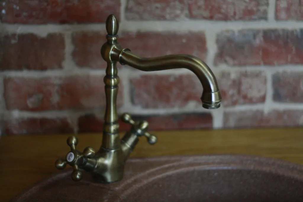 Дом Веськово с видом на озеро Плещеево