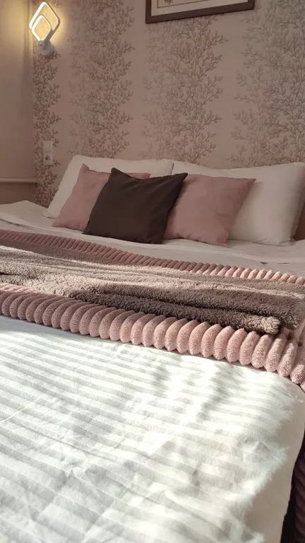 Квартира в центре города с видом на фонтан ( зимой главная ёлка)