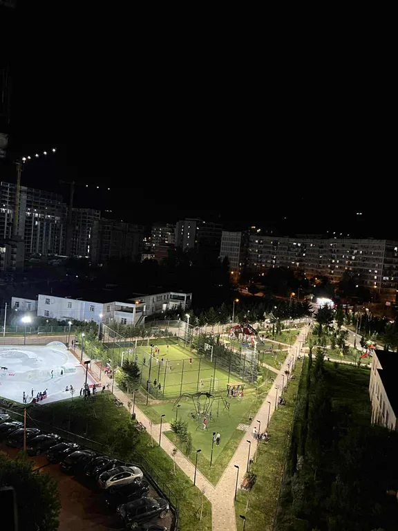 Two bedroom, newly renovated apartment