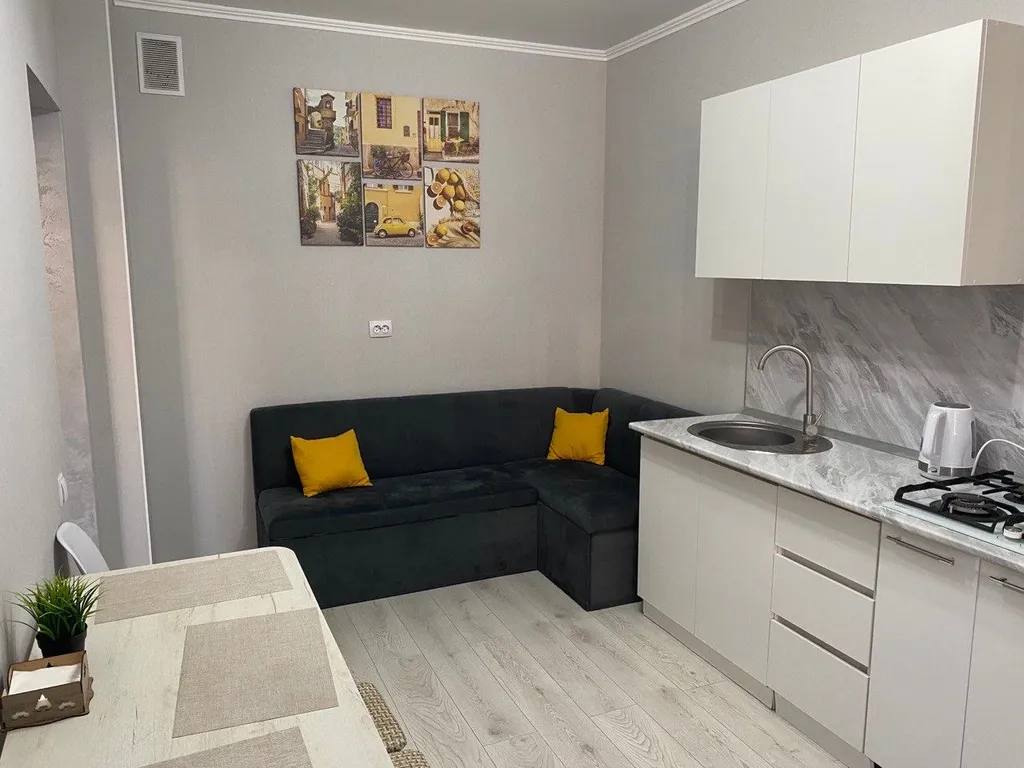 Апартаменты в элитном комплексе города