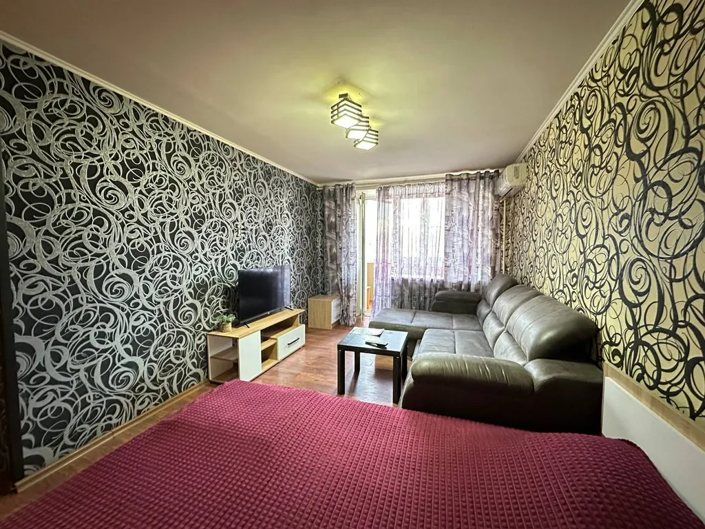 2х комнатная квартира рядом с м5