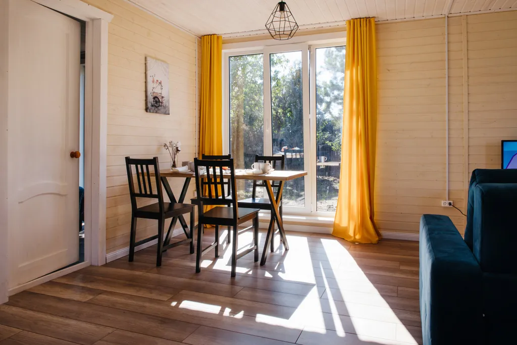 Большой дом с душой у соснового леса