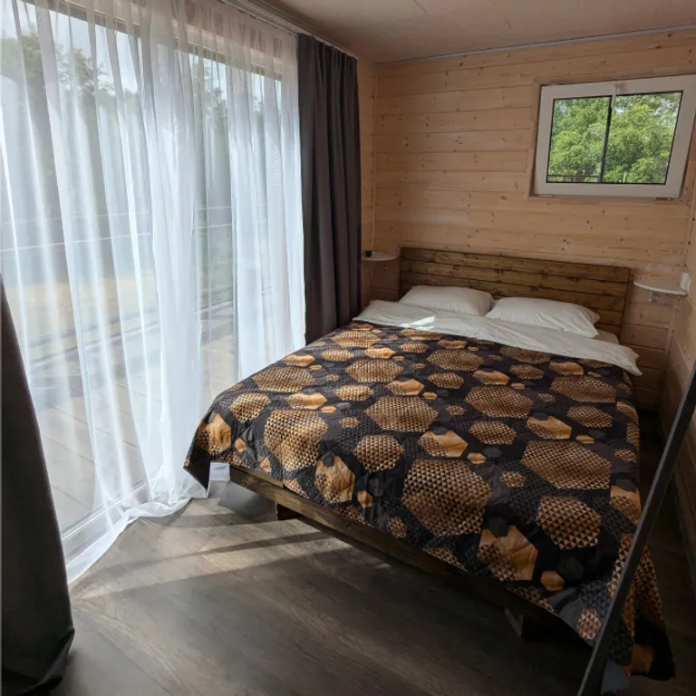 Коттедж Модульный коттедж на самом берегу реки — Ручьи