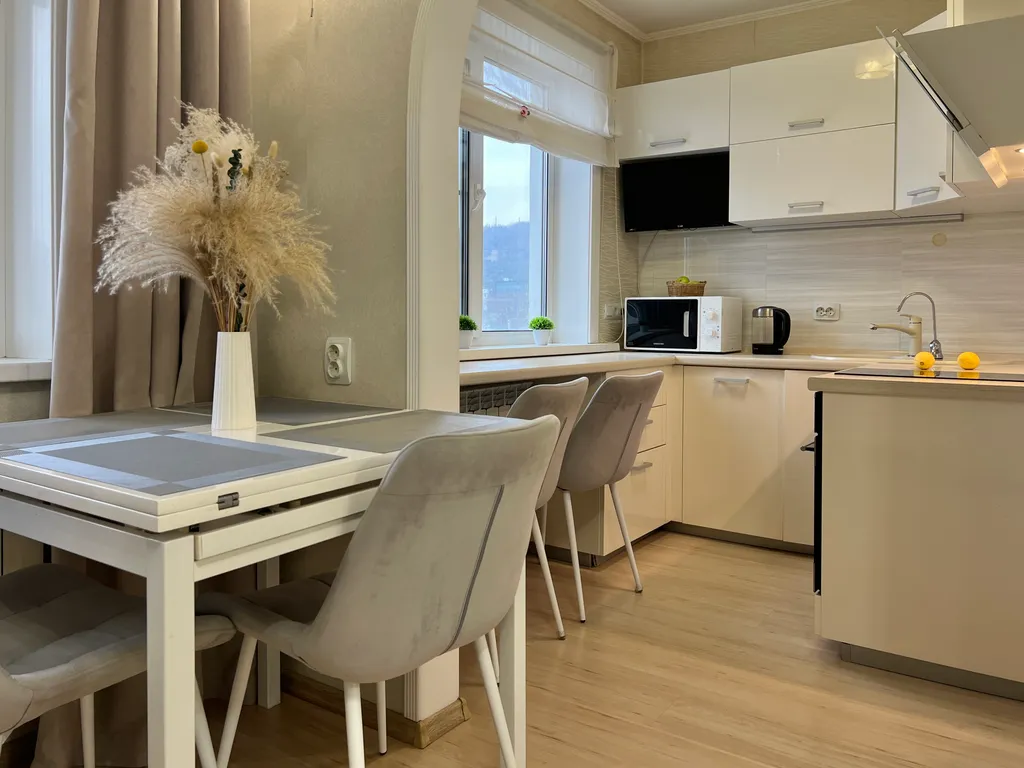 2-комнатная квартира с панорамным балконом