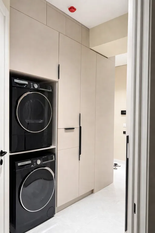 Просторная дизайнерская квартира с панорамным видом на город