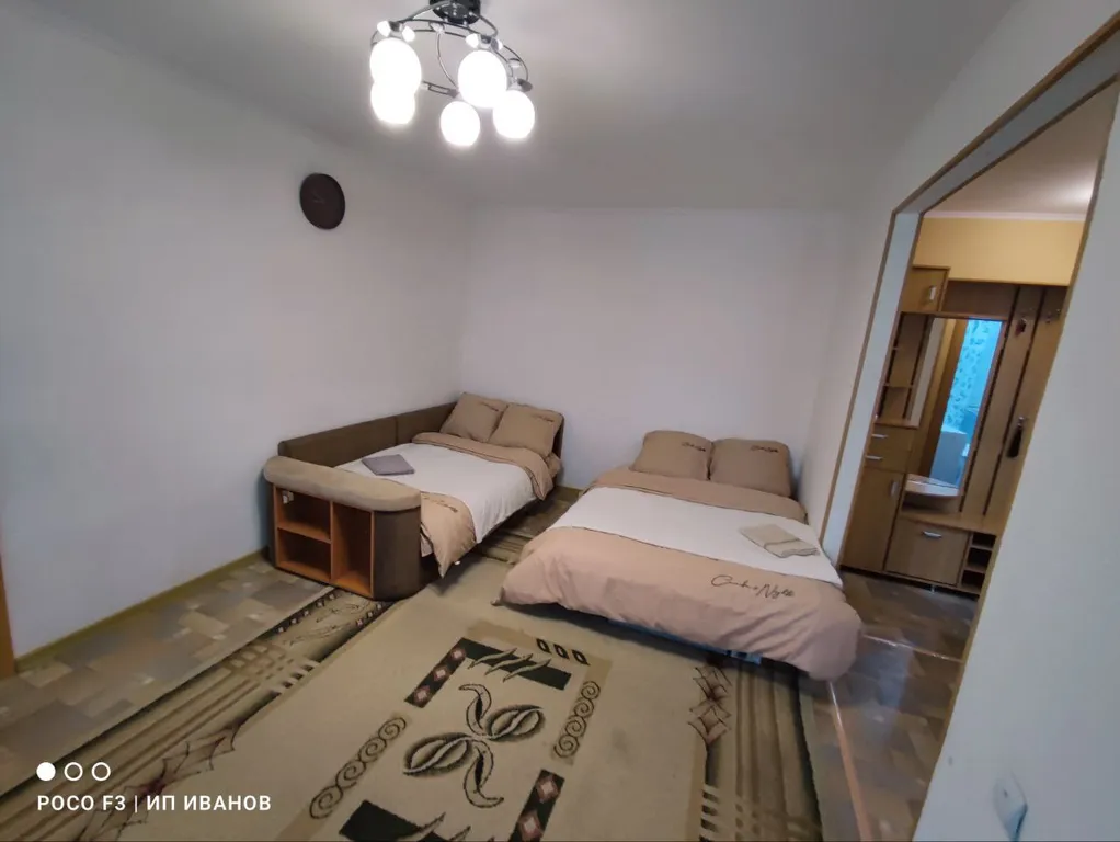 Уютная чистая квартира на 2-м этаже в р-не ДК Звезда