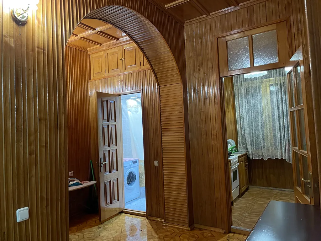 Квартира Квартира трёхкомнатная возле моря — Сухум