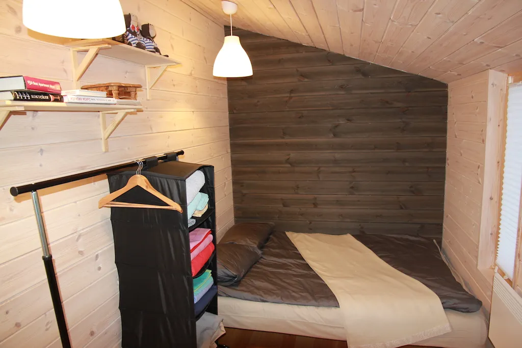 Коттедж Дубльдом по Новой Риге с видом на озеро и камином — Шаховская