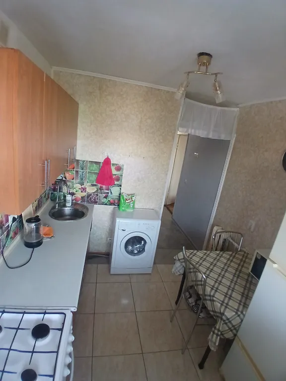 Двухкомнатная квартира в самом центре Кабардинки с большим балконом