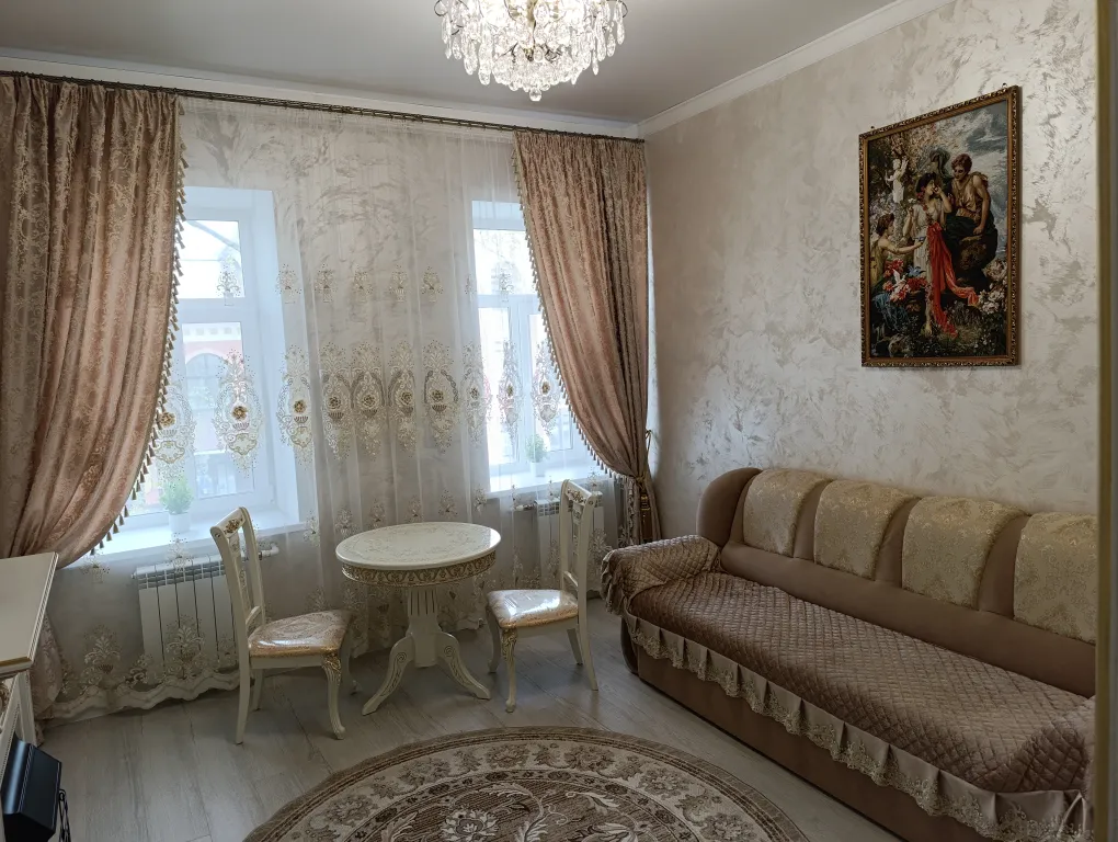 Квартира в дворцовом стиле