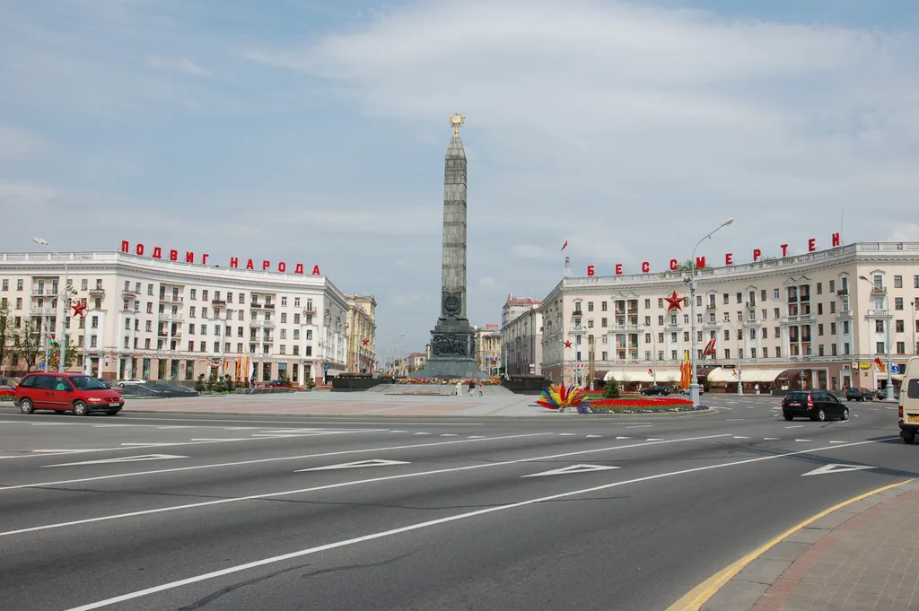 Квартира Комфортабельная квартира у метро Площадь Победы — Минск
