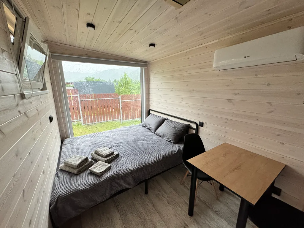 Уютный домик с видом на горы