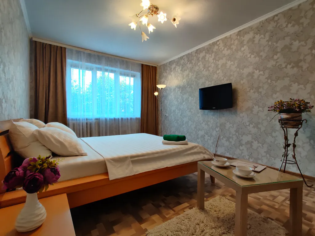 1-комнатная возле ТЦ Корона