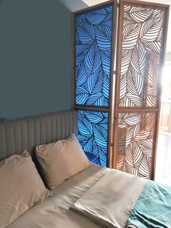 Просторная квартира у площади в доме с лифтом — аренда посуточно в Новомосковск