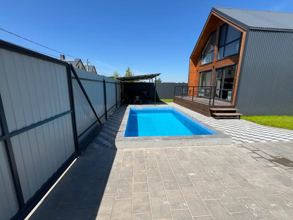 Коттедж Уютный домик — аренда посуточно в Волжский