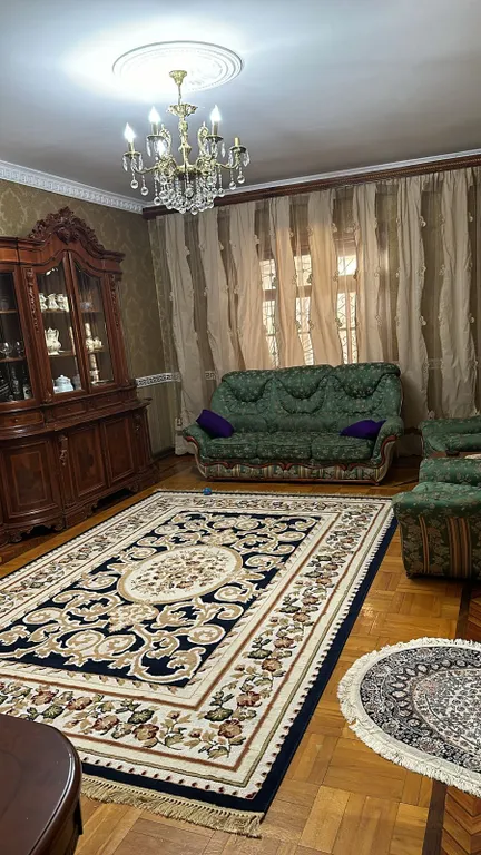 Уютный двухэтажный дом недалеко от моря