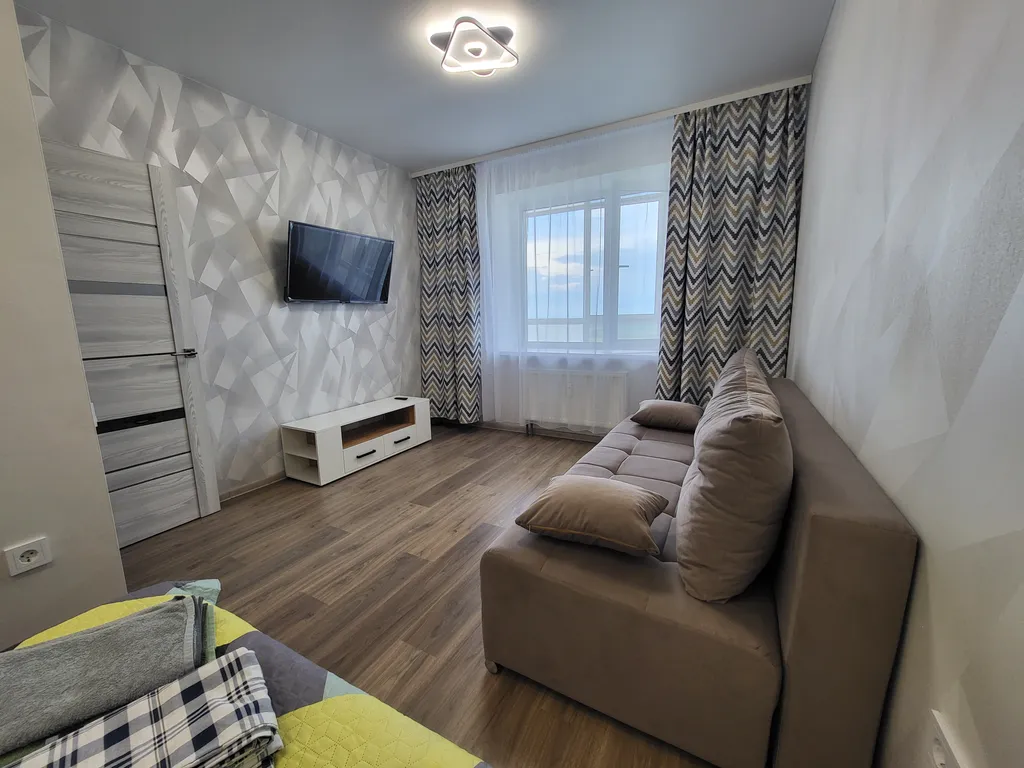 Атлантида на 13 этаже, с видом на реку и тайгу