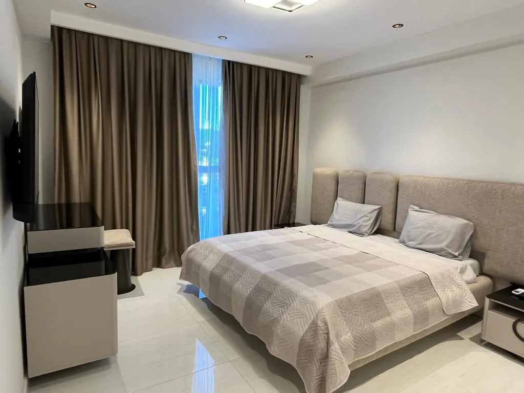 Квартира 2+1 в Azura World c видом на бассейн и аквапарком