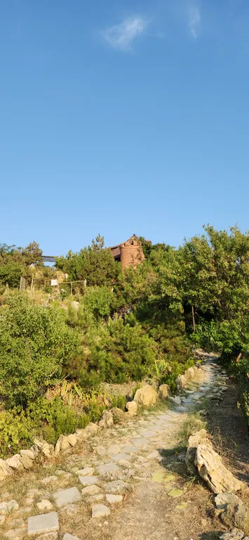 Коттедж Часть дома. 2 этаж, потрясающий вид на море — Осовины