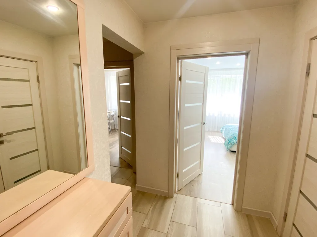 Евродвушка/однушка с большой кухней на Ленинградской