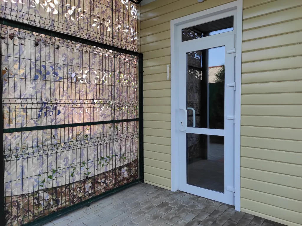 Квартира Luxe-евродвушка - в частном подворье, до 6-ти мест