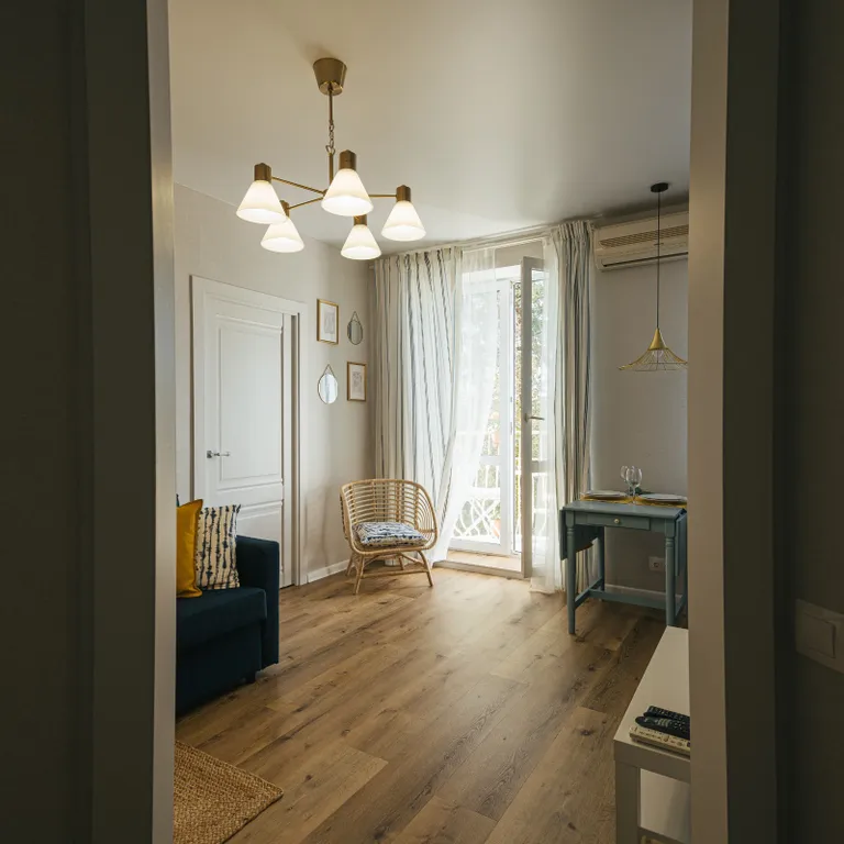 Студенческая-уютная, видовая квартира в историческом районе города