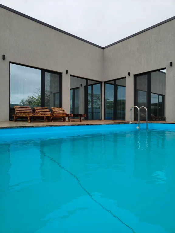 Уютный дом с русской баней из ольхи и тёплым бассейном