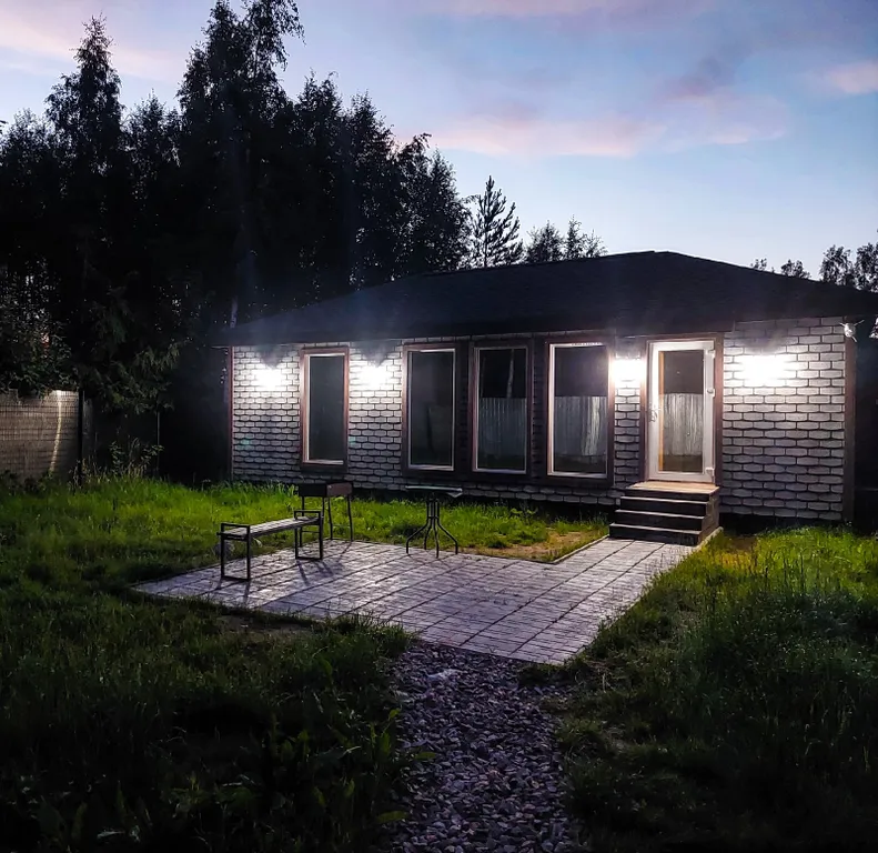 Домик у леса