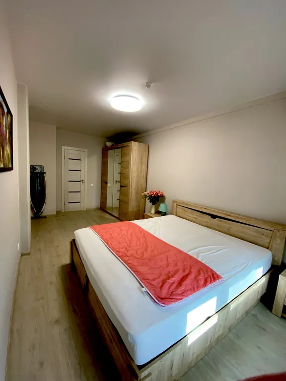 Семейная квартира с бассейнами