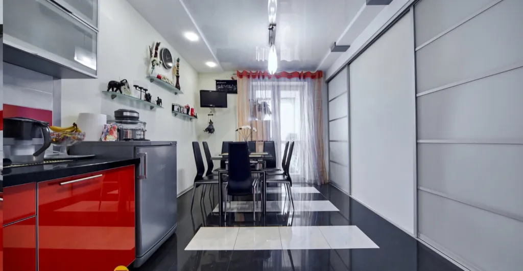 Просторная 2-х комнатная квартира недалеко от площади Победы в тихом центре