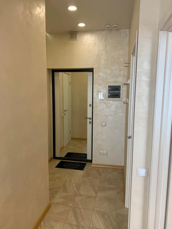 Просторная квартира в элитном доме, Кадетское училище