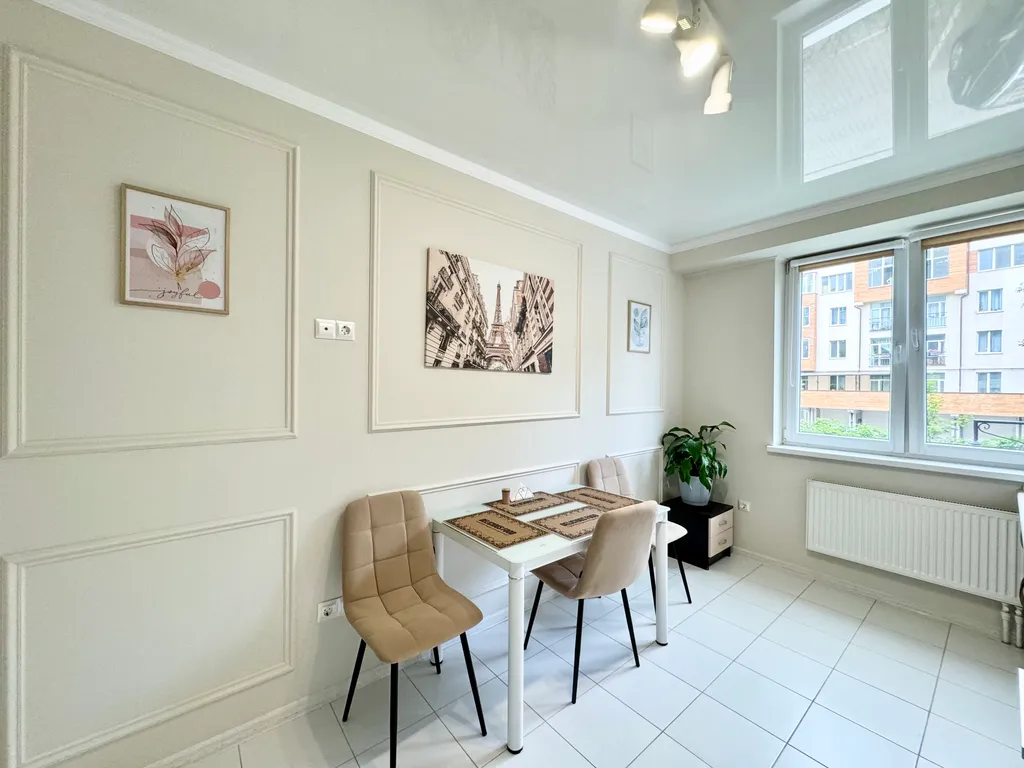 У Королевских ворот